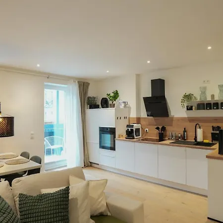 Boutique Design - 53 Qm Mit Fussbodenheizung Und Balkon Lipsko