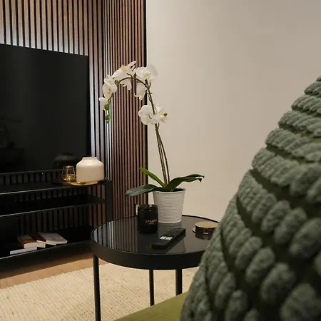 Boutique Design - 53 Qm Mit Fussbodenheizung Und Balkon