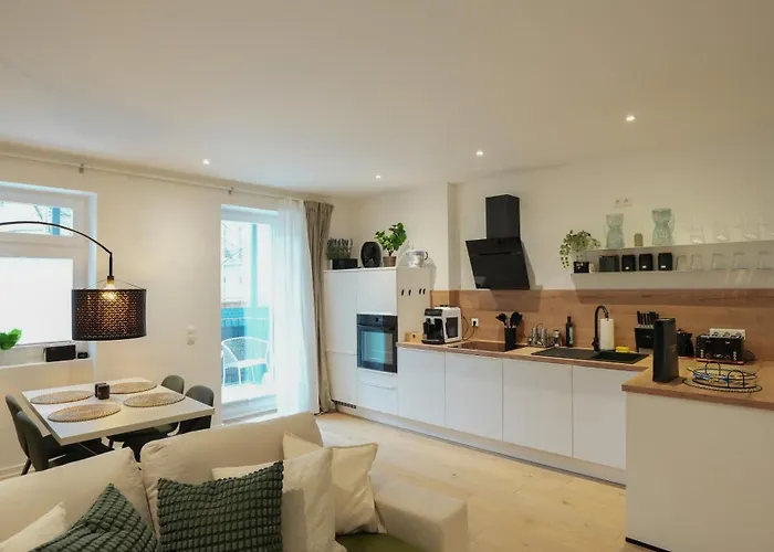 Boutique Design - 53 Qm Mit Fussbodenheizung Und Balkon Λειψία